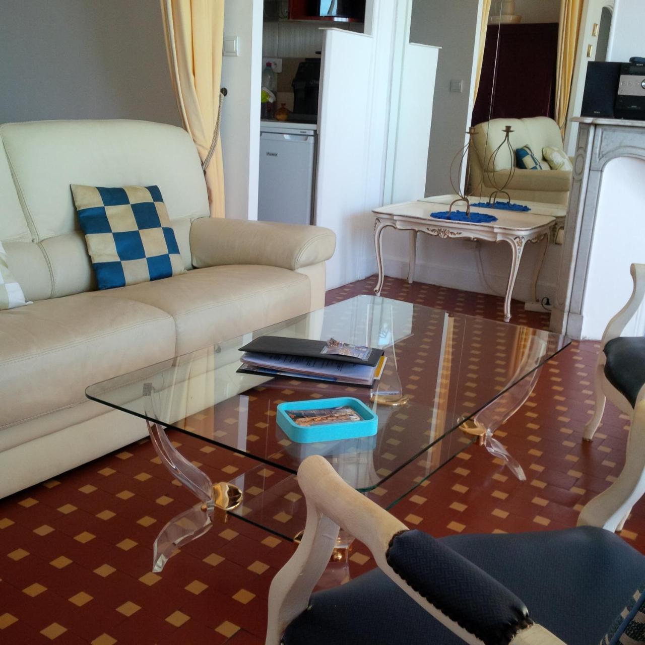 Cannes Privat Residence Holiday Apartments ภายนอก รูปภาพ